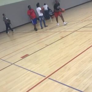 Meet your Posher, Leon